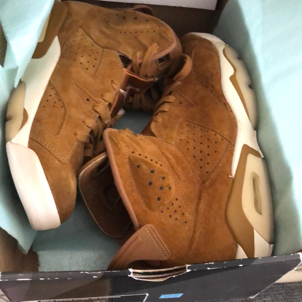 Dope wheats.  SiZe 10